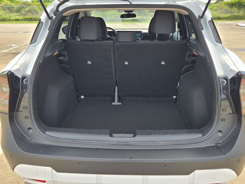 2026 Nissan Kicks S - 9