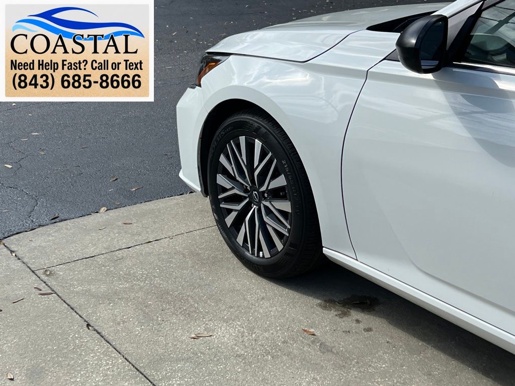 2025 Nissan Altima 2.5 SV White at Davis Toyota of Orangeburg