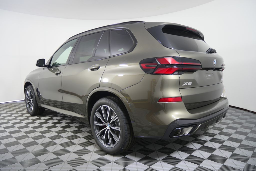 Thumbnail: 2026 BMW X5 - 5
