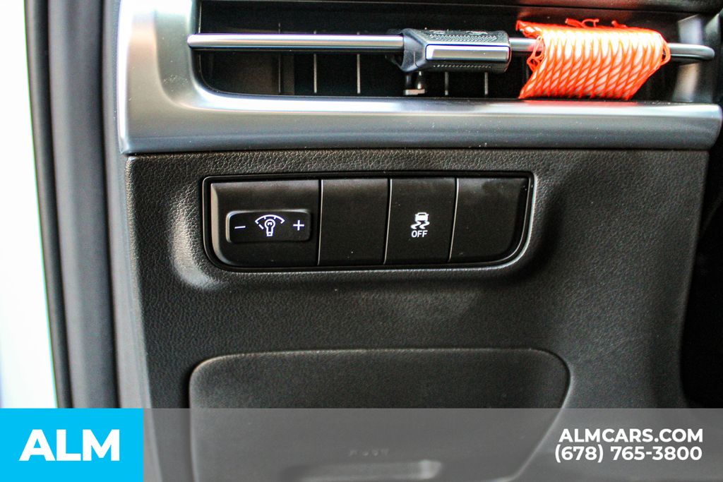 2025 Hyundai Tucson SE photo 28