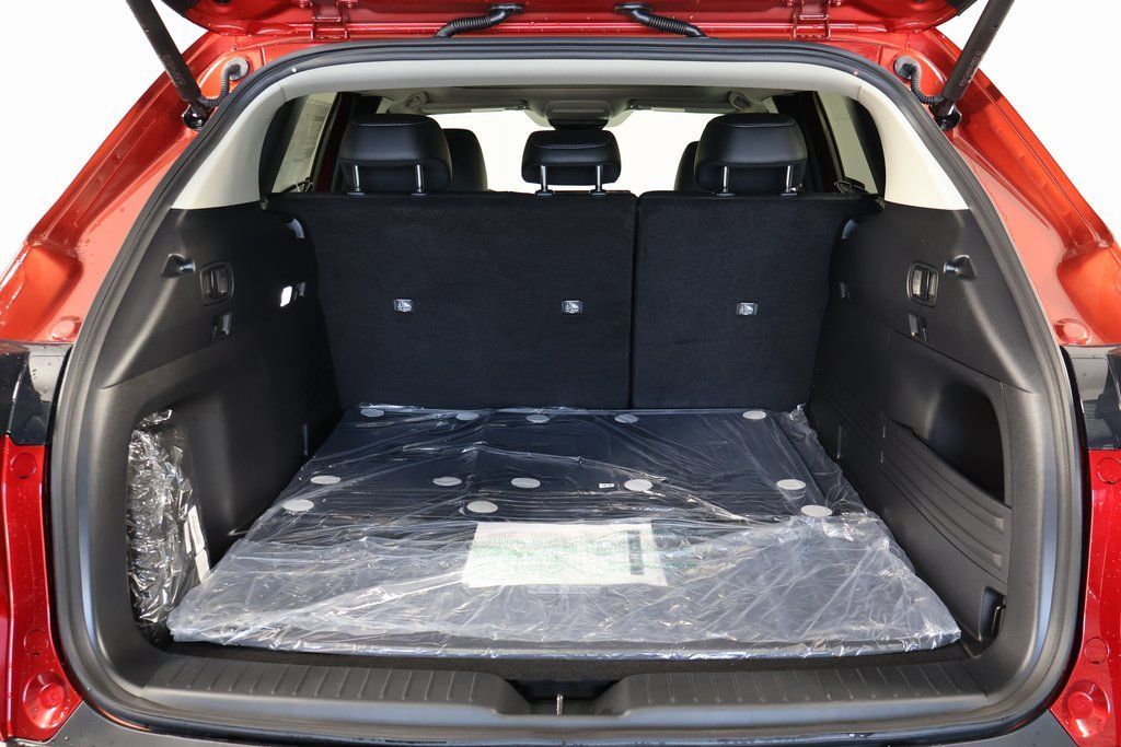 Thumbnail: 2026 Mazda CX-50 - 8