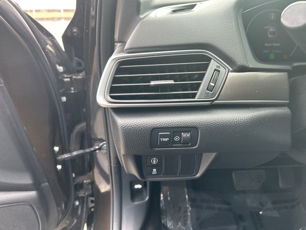 2018 Honda Accord LX 12