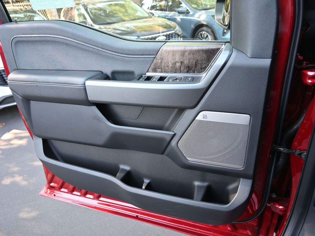 2025 Ford F-350 Super Duty Lariat