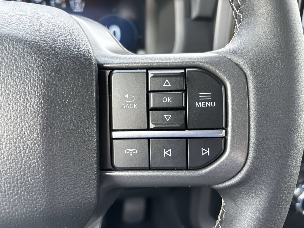 New 2026 Agate Black Metallic Ford XLT image 31