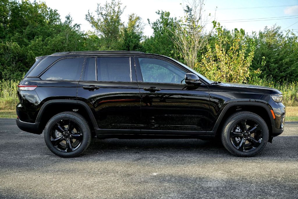 New Car 2025 Jeep Grand Cherokee  Altitude X For Sale Under $50,000 In Taylor, Texas