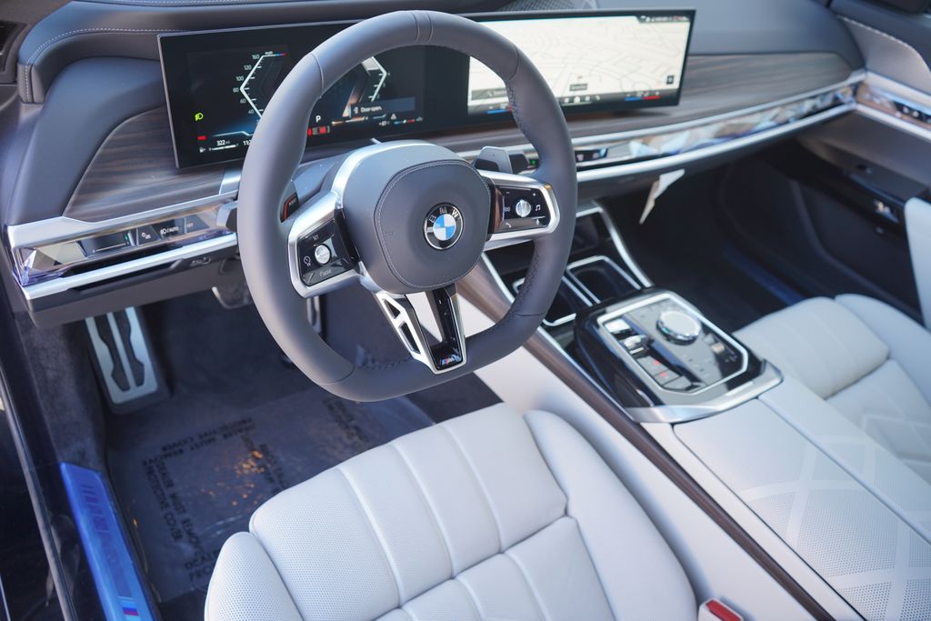 2024 BMW 7 Series 760i xDrive 13