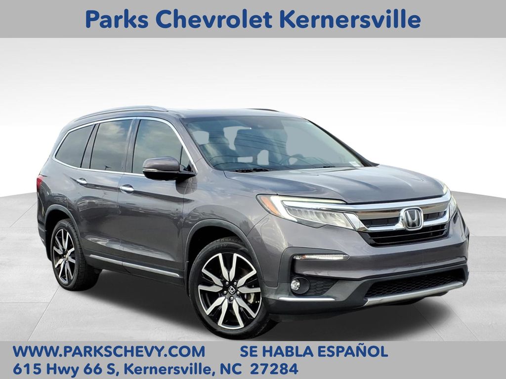 Gray (Modern Steel Metallic) 2020 Honda Pilot Touring FWD with Rear Captain's Chairs SUV / Crossover Front-Wheel Drive 9-Speed Automatic
