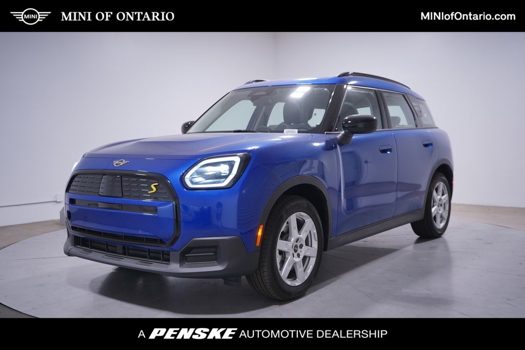 2025 MINI Cooper Countryman  Hero Image