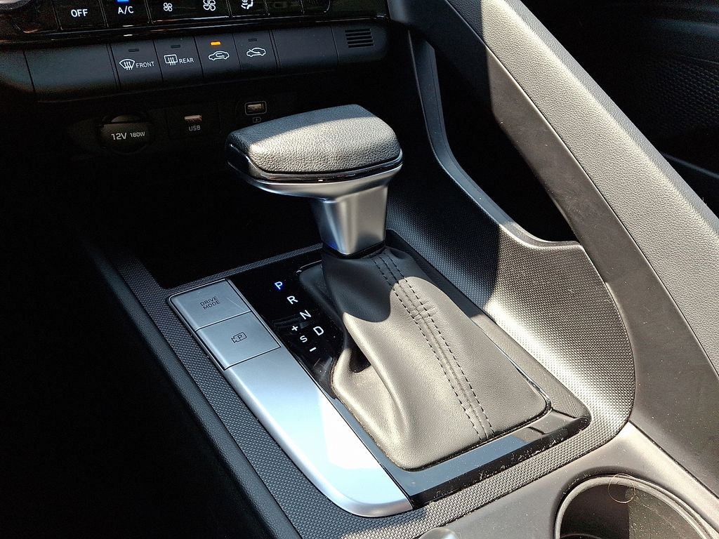 Thumbnail: 2023 Hyundai Elantra - 15