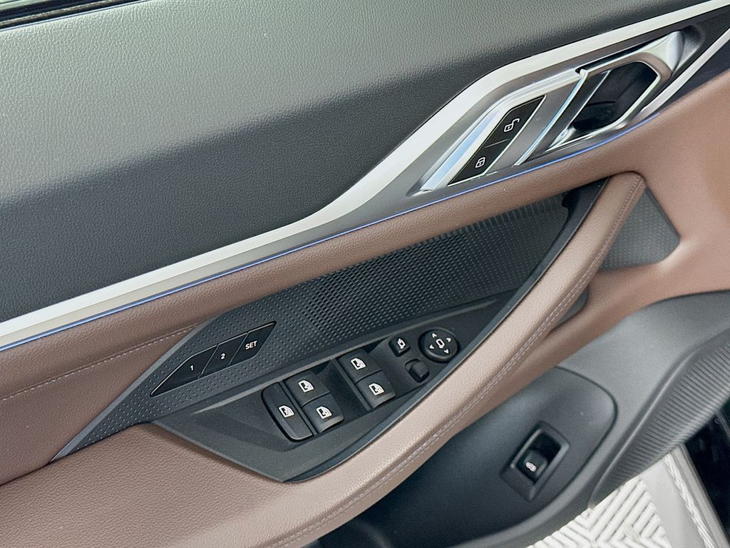 Thumbnail: 2023 BMW i4 - 18