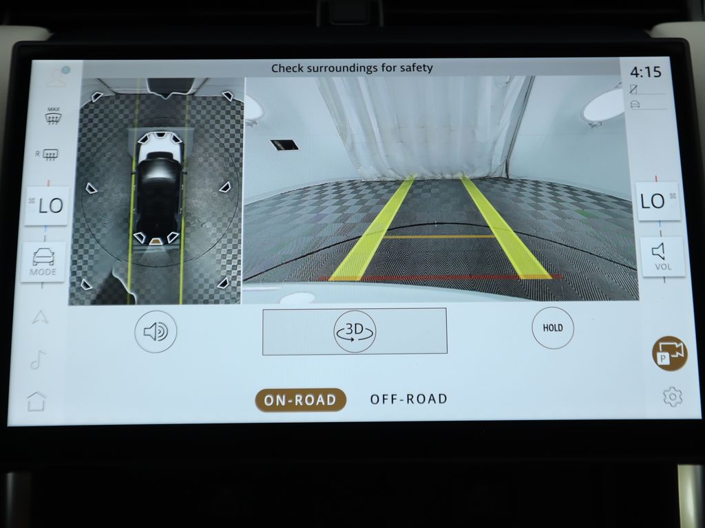 Thumbnail: 2024 Land Rover Discovery Sport - 16