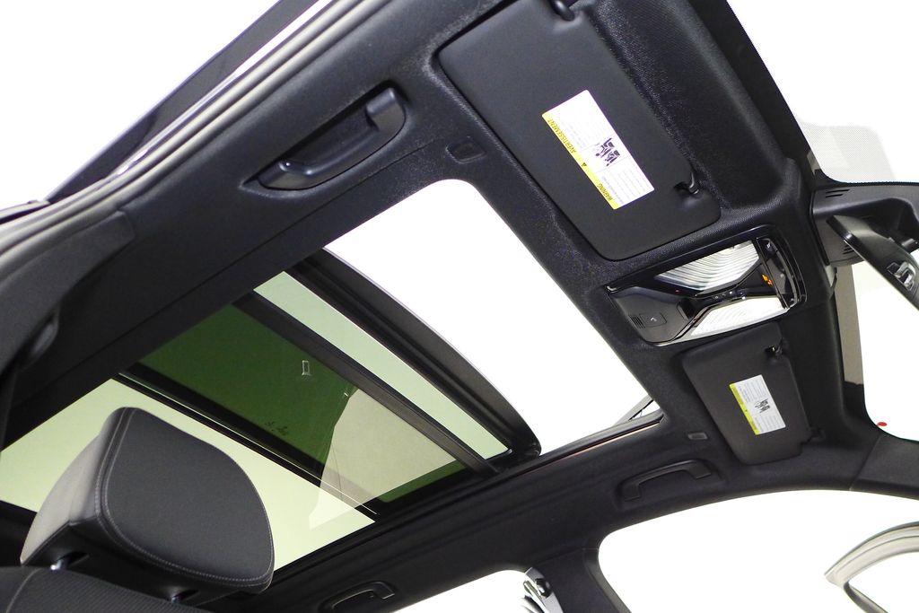 Thumbnail: 2022 BMW X5 - 17