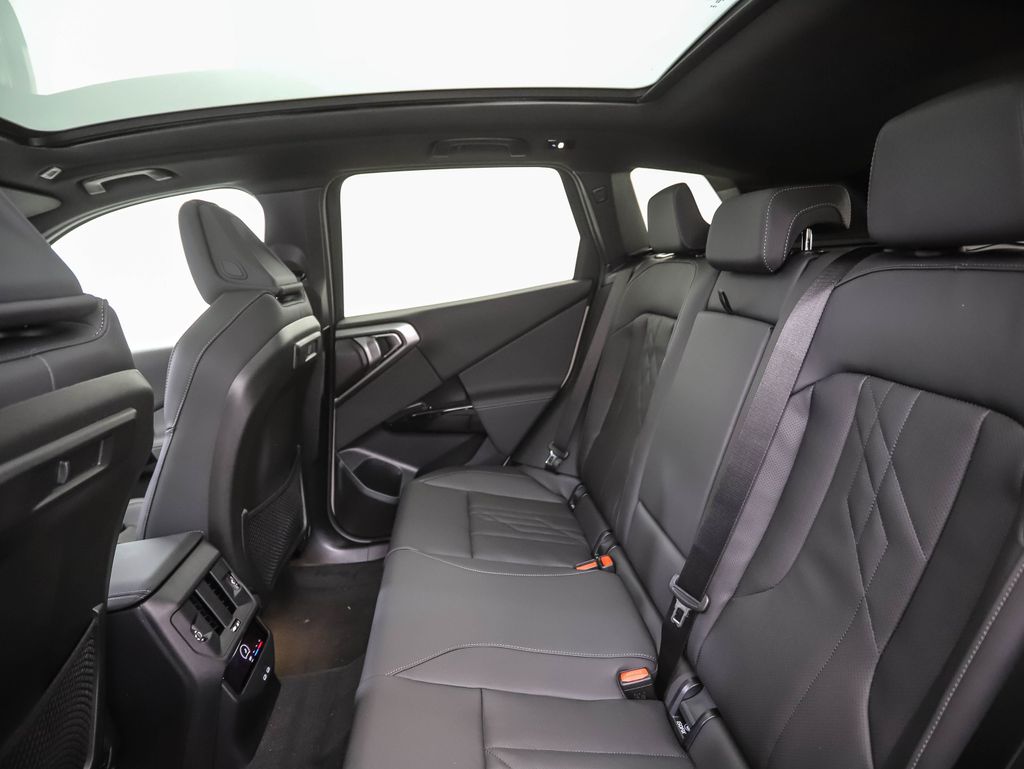 Thumbnail: 2026 BMW X3 - 21