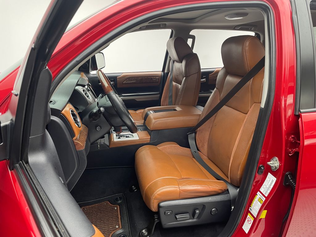 Thumbnail: 2019 Toyota Tundra - 13