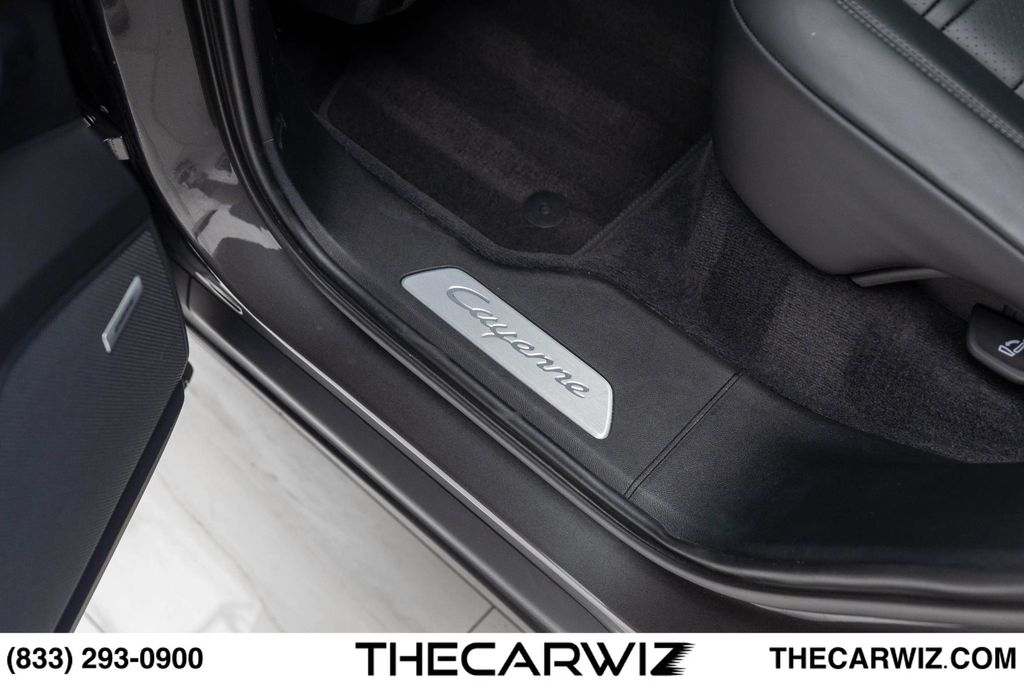 2023 Porsche Cayenne Coup Turbo - Photo 70