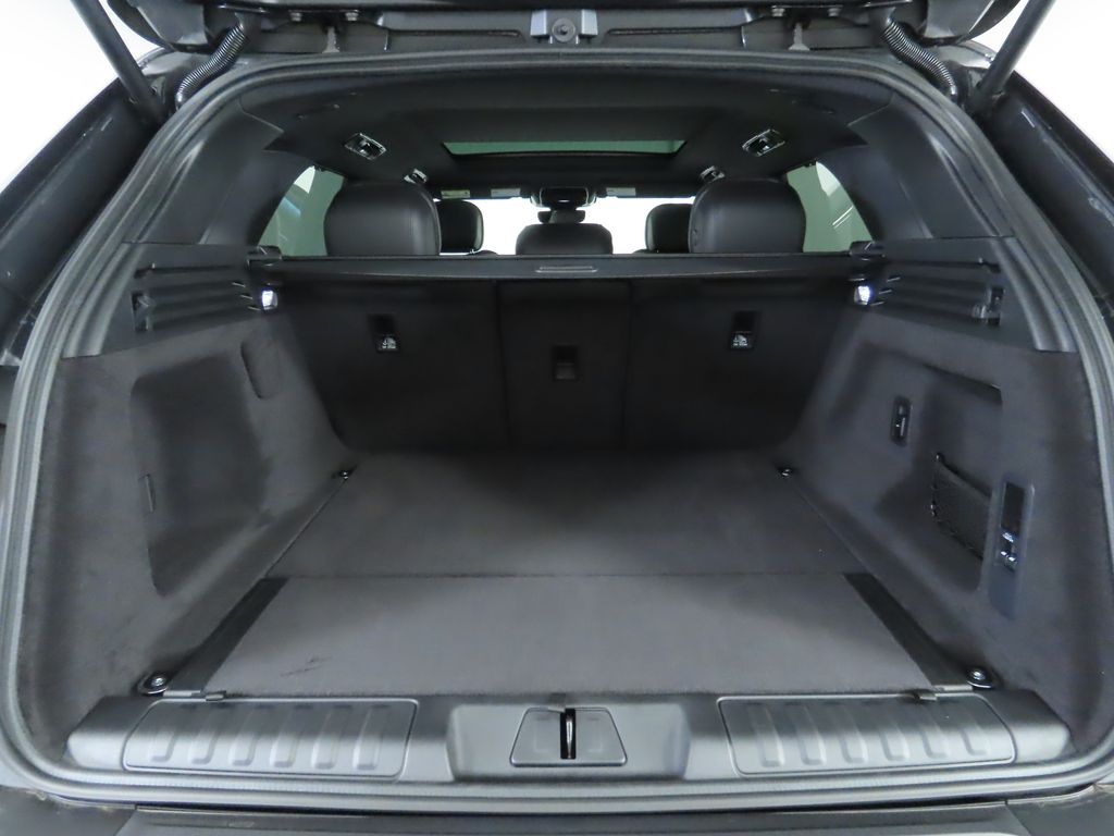 Thumbnail: 2025 Land Rover Range Rover Sport - 30