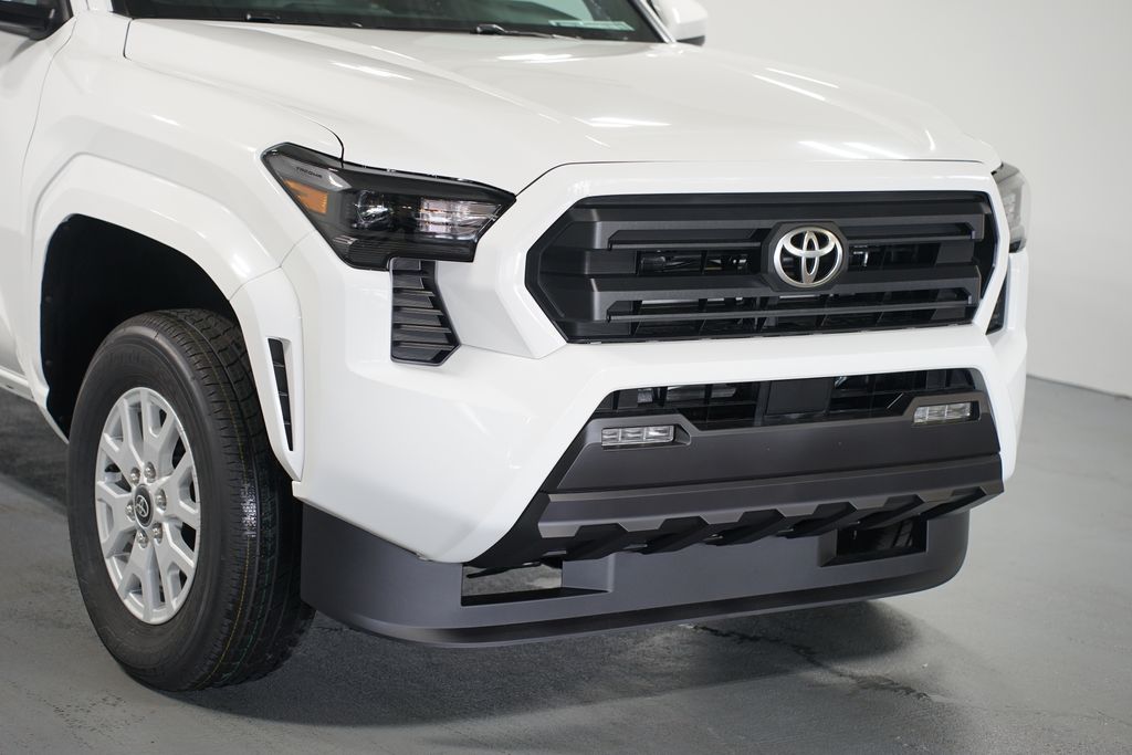 Thumbnail: 2025 Toyota Tacoma - 4