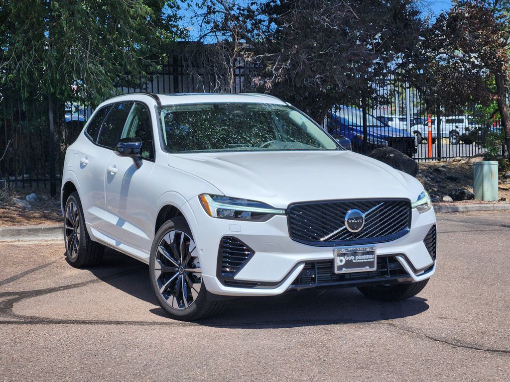2026 Volvo XC60 T8 Plus Dark AWD's photo