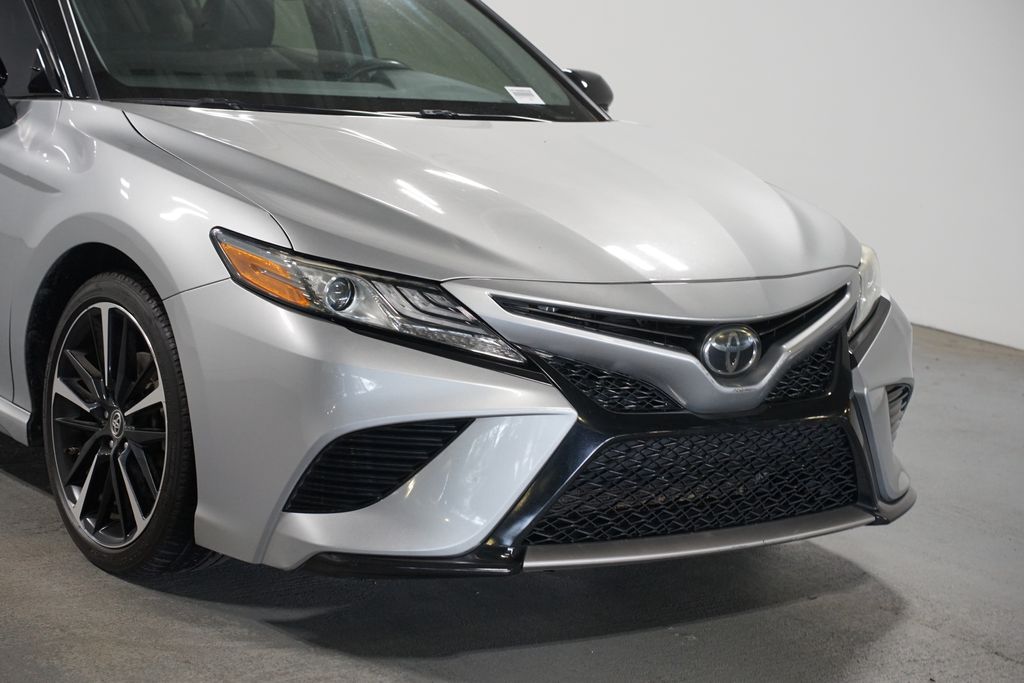 Thumbnail: 2019 Toyota Camry - 4