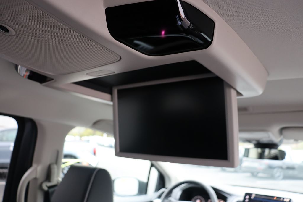 2025 Honda Odyssey Touring 17