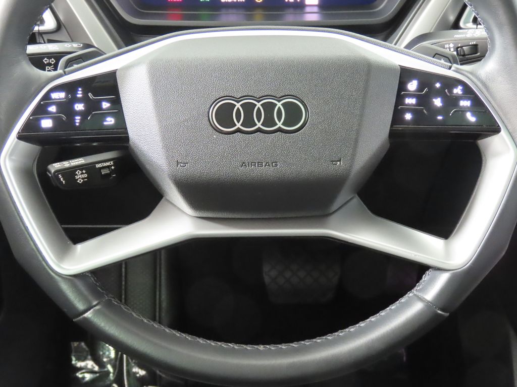 Thumbnail: 2023 Audi Q4 e-tron - 14