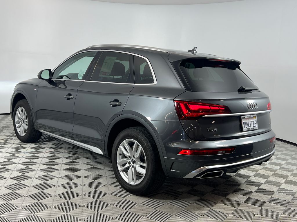 Thumbnail: 2023 Audi Q5 - 3