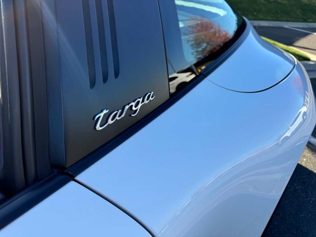 2019 Porsche 911 Targa 8