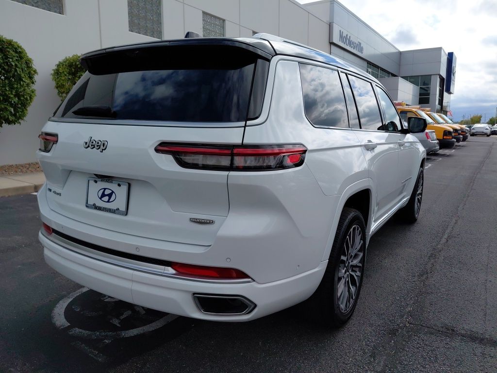 Thumbnail: 2023 Jeep Grand Cherokee L - 8