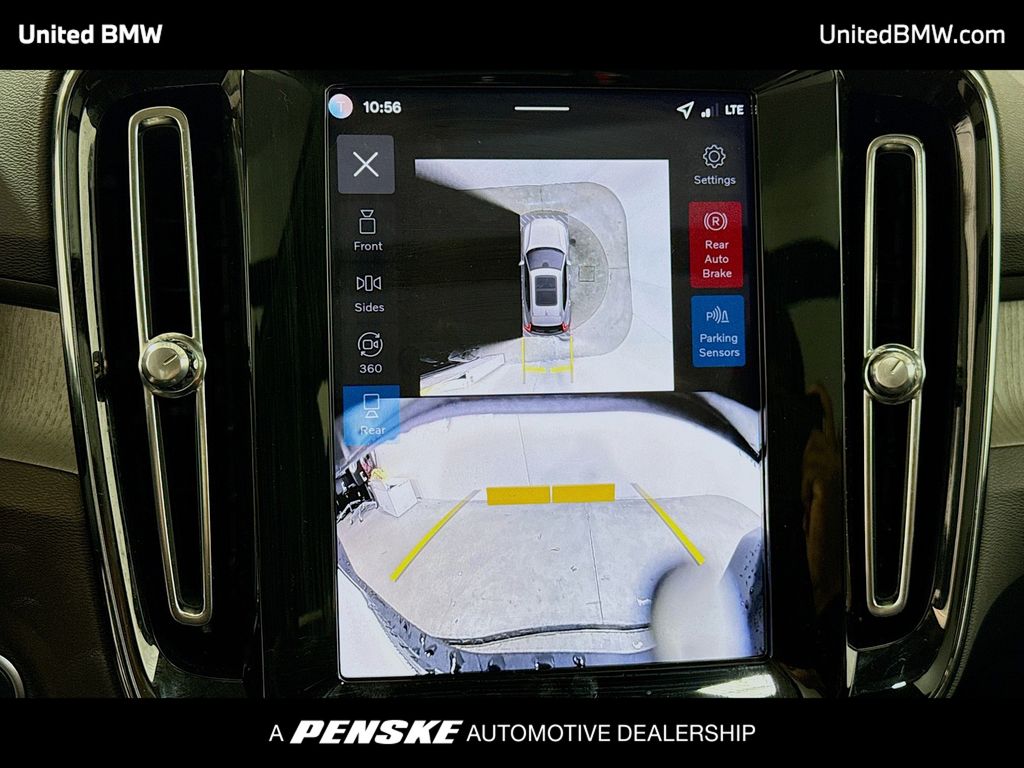 Thumbnail: 2026 Volvo XC40 - 9