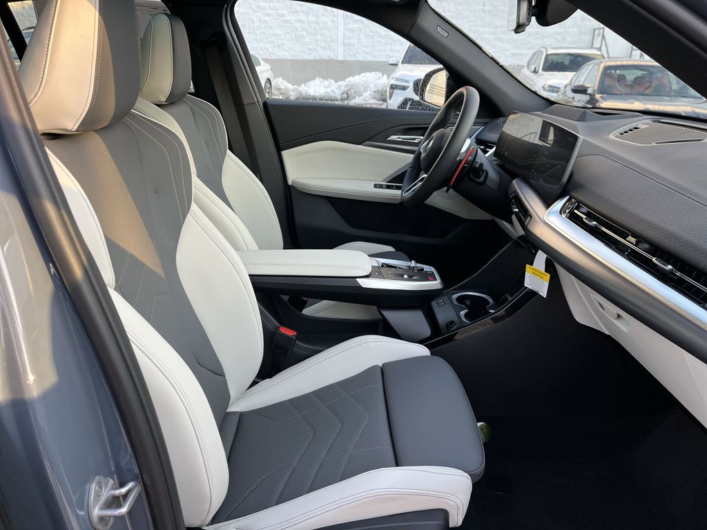 Thumbnail: 2026 BMW X2 - 25