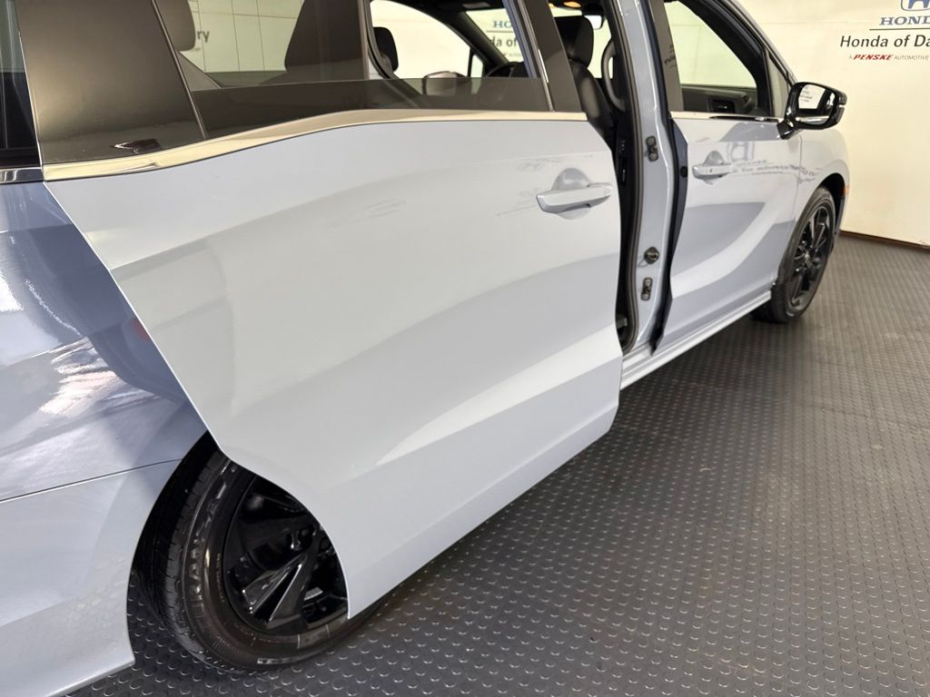 Thumbnail: 2024 Honda Odyssey - 7