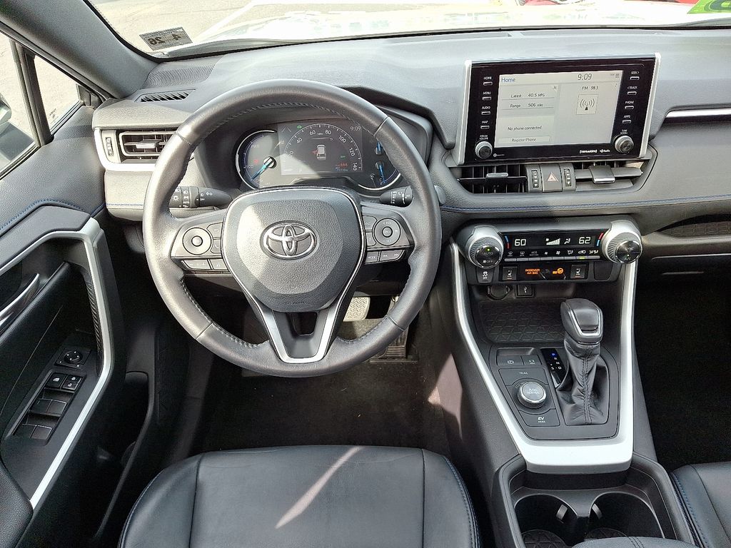 Thumbnail: 2021 Toyota RAV4 - 12