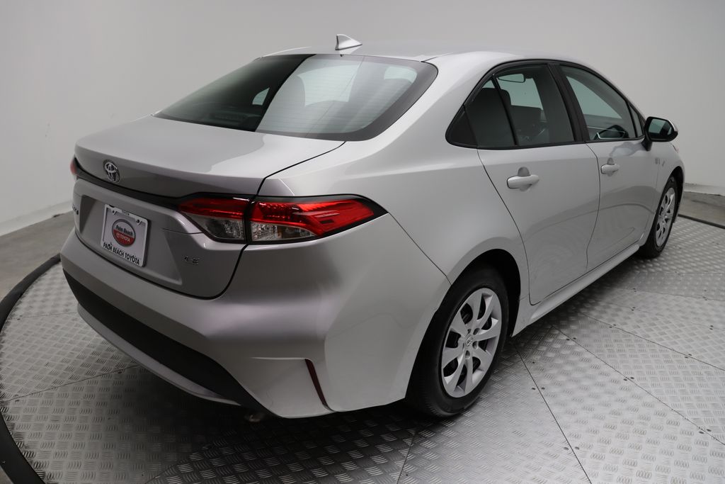 2022 Toyota Corolla LE 8