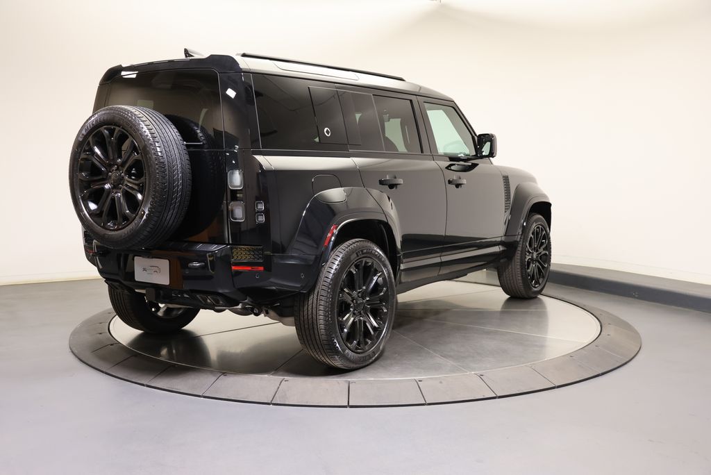 Thumbnail: 2026 Land Rover Defender - 5
