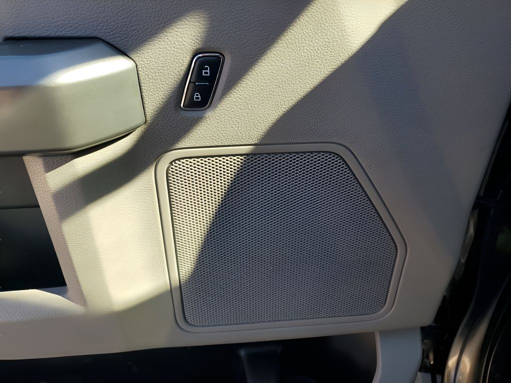 Used Car 2017 Ford F-250sd  Xlt For Sale Under $30,000 In Austin, Texas