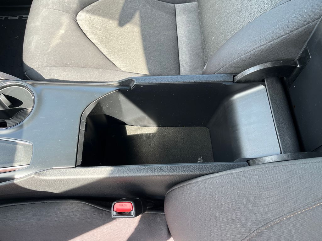 2019 Toyota Camry LE photo
