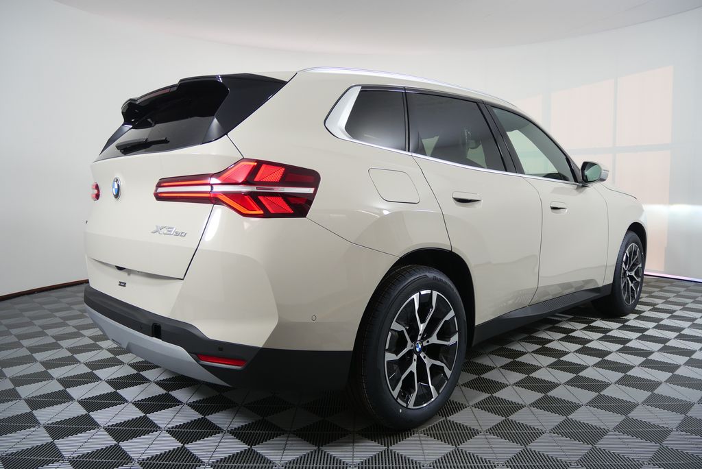 Thumbnail: 2026 BMW X3 - 3