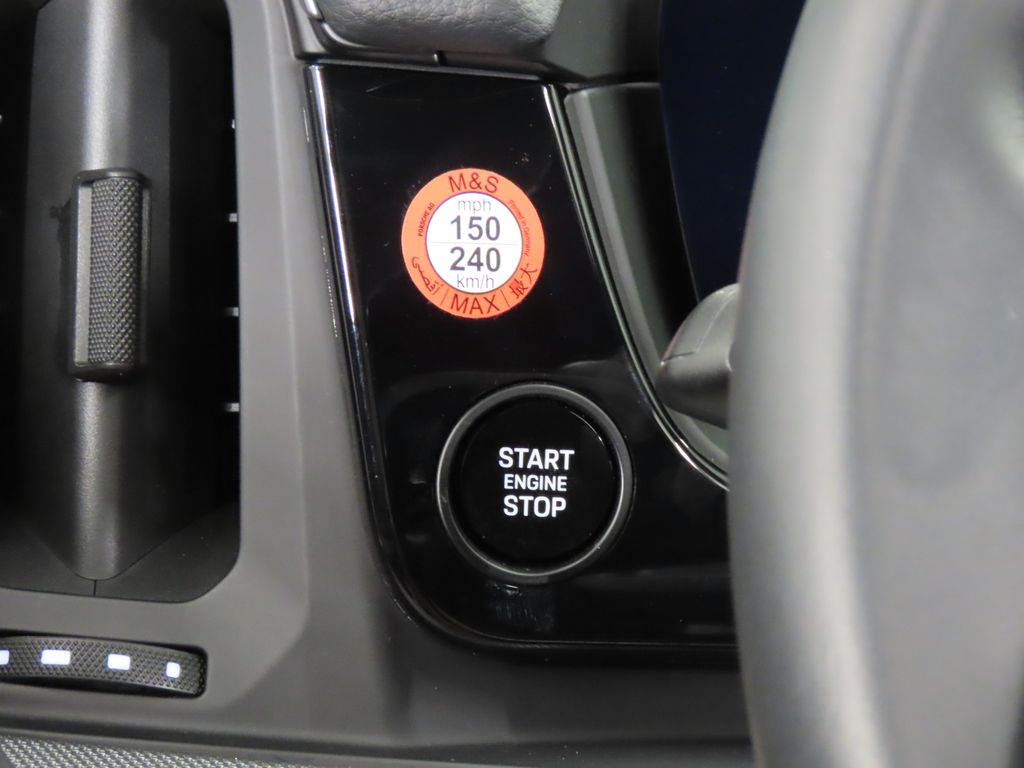 Thumbnail: 2025 Porsche Cayenne - 22