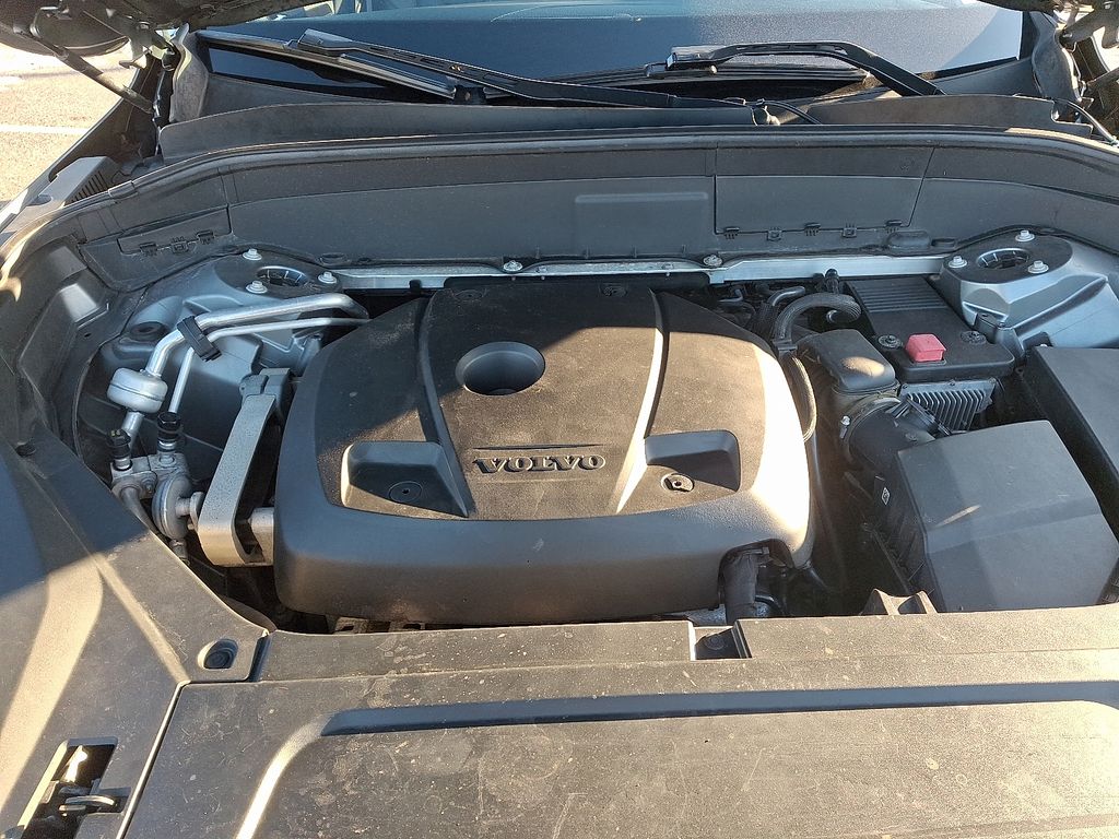 Thumbnail: 2016 Volvo XC90 - 28