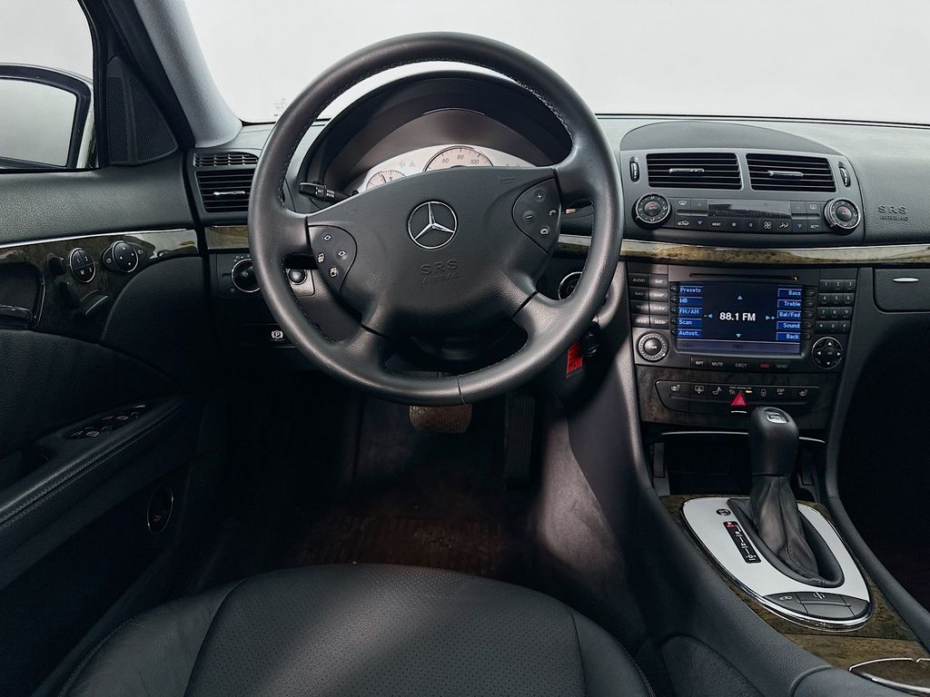 Thumbnail: 2005 Mercedes-Benz E-Class - 20