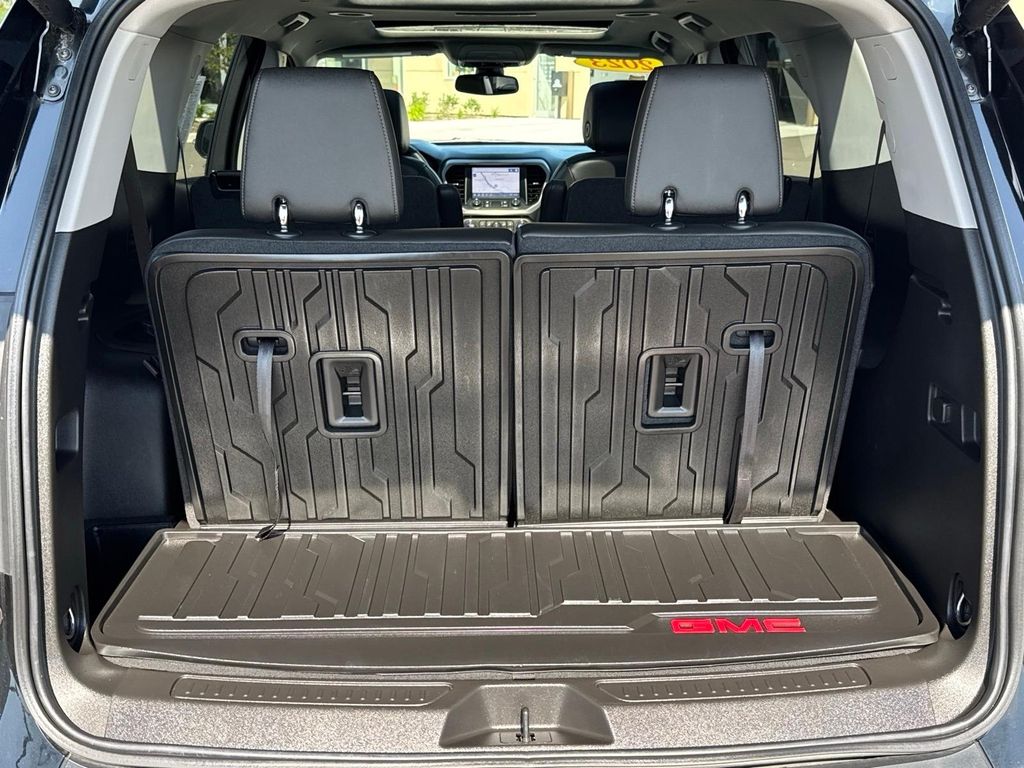 Used 2023 Ebony Twilight Metallic GMC AT4 image 5