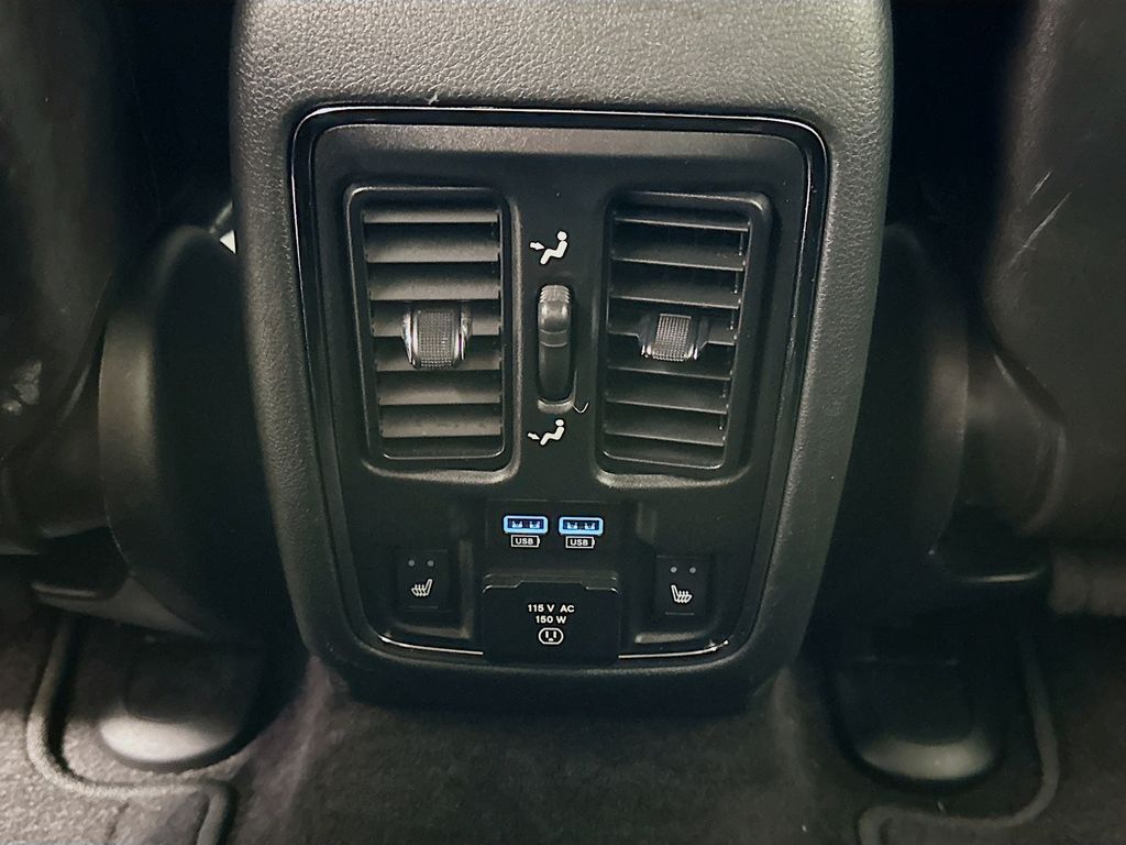 Thumbnail: 2018 Jeep Grand Cherokee - 24