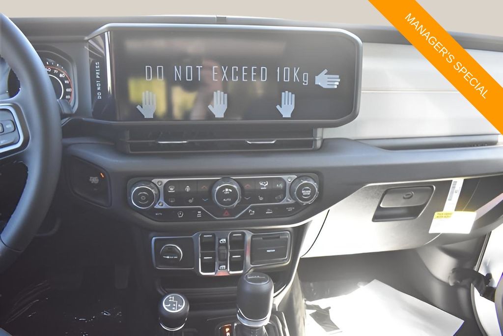 New Car 2025 Jeep Gladiator  Sport S For Sale Under $60,000 In Austin, Texas