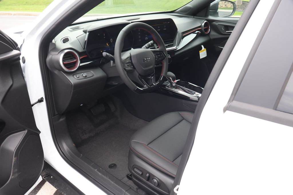 Thumbnail: 2026 Chevrolet Trax - 13