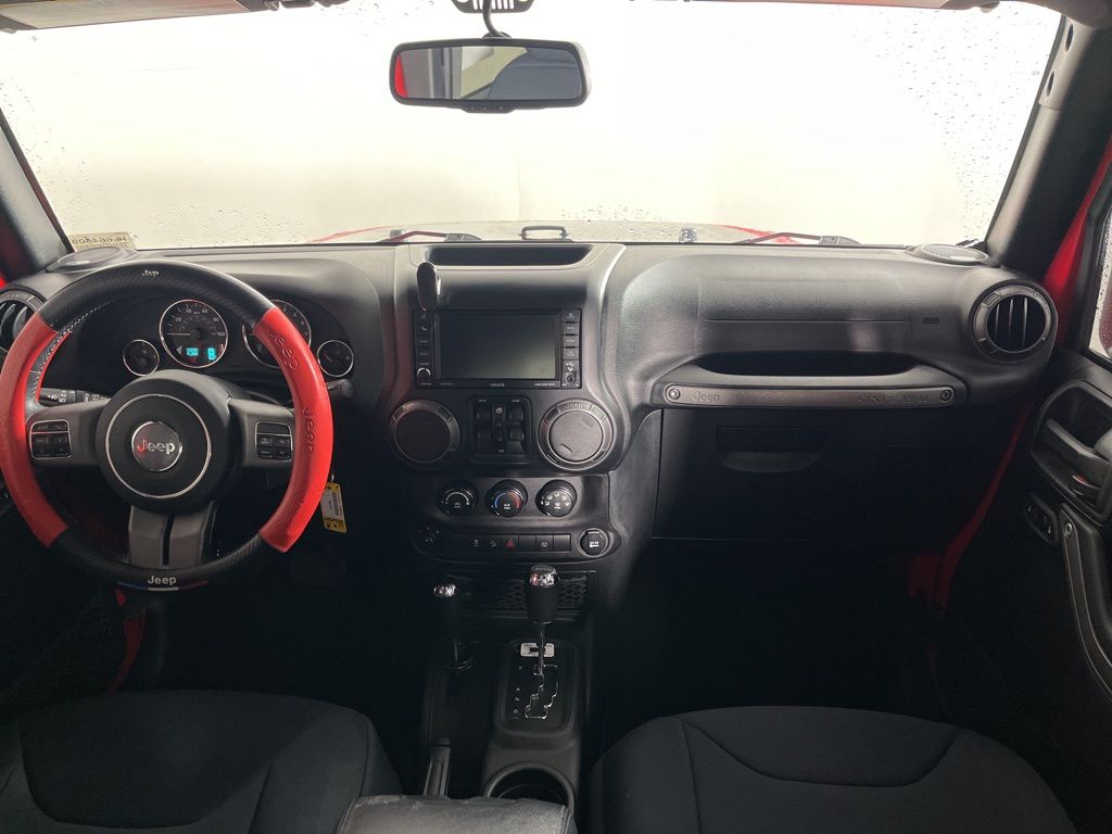 Thumbnail: 2017 Jeep Wrangler - 15