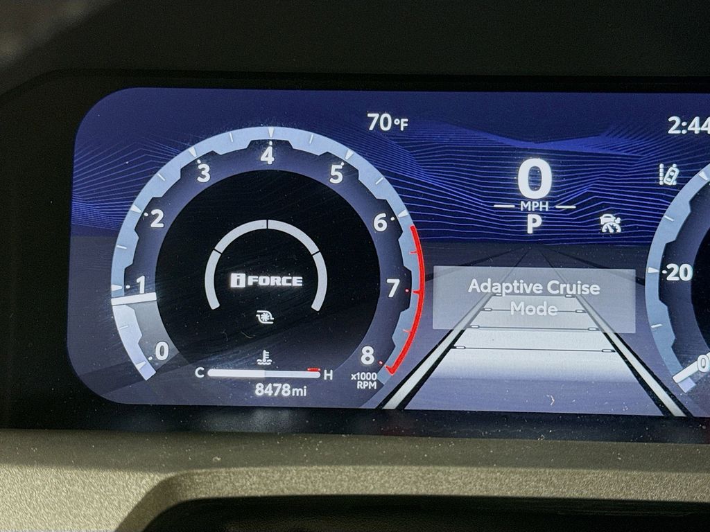 Thumbnail: 2025 Toyota 4Runner - 12