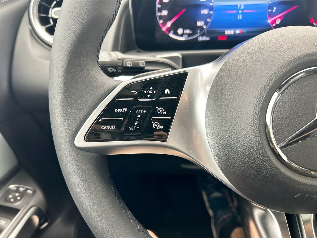 Thumbnail: 2026 Mercedes-Benz GLB - 11