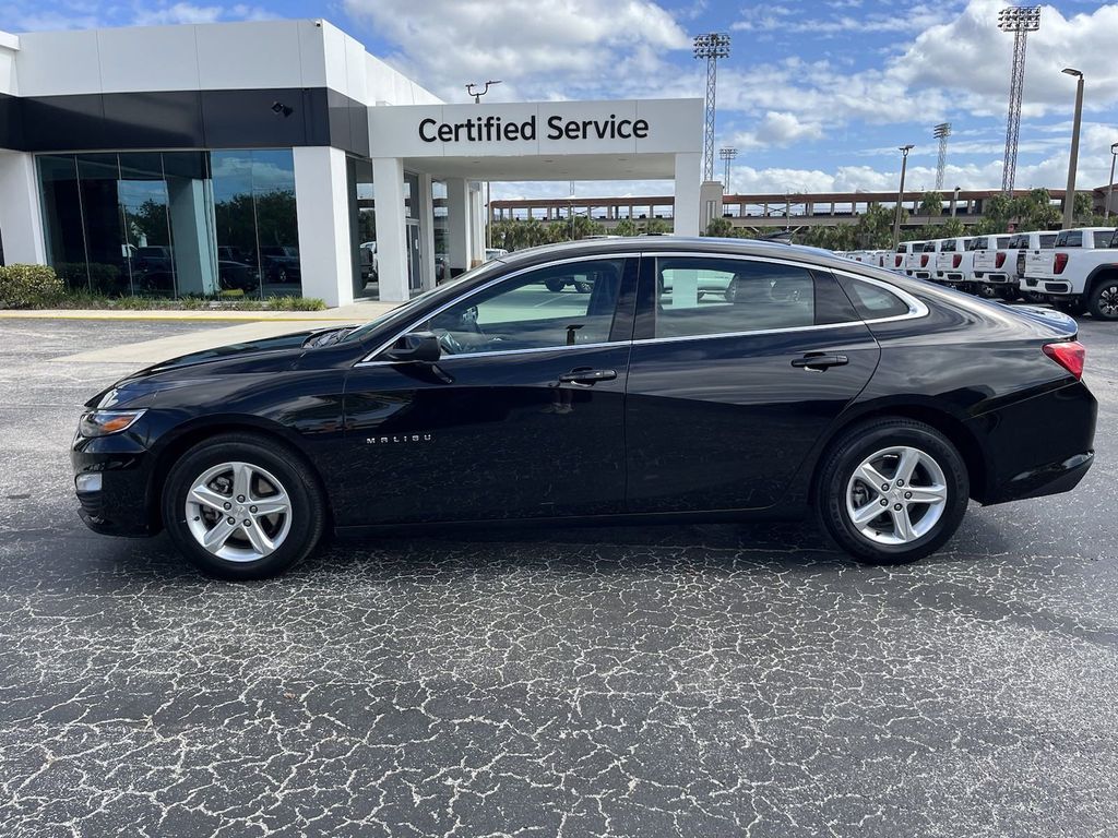 2024 Chevrolet Malibu LT 8