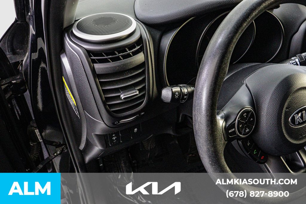 2016 Kia Soul Base photo 27