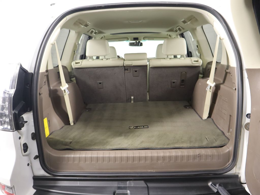 2017 Lexus GX 460 29